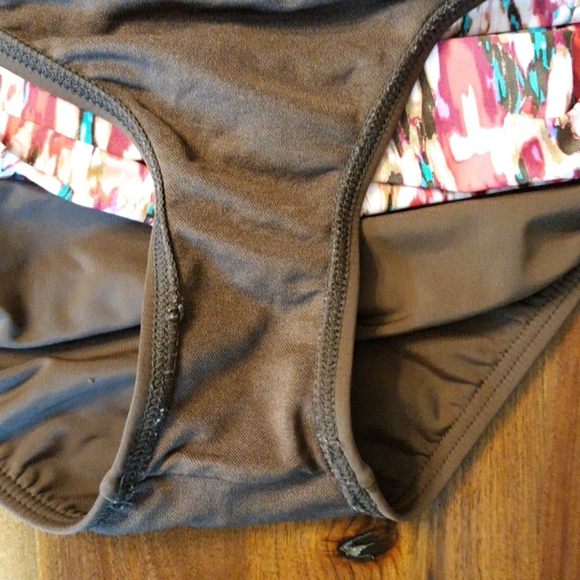 Unique SUNSETS Bikini Set - Picture 5 of 9